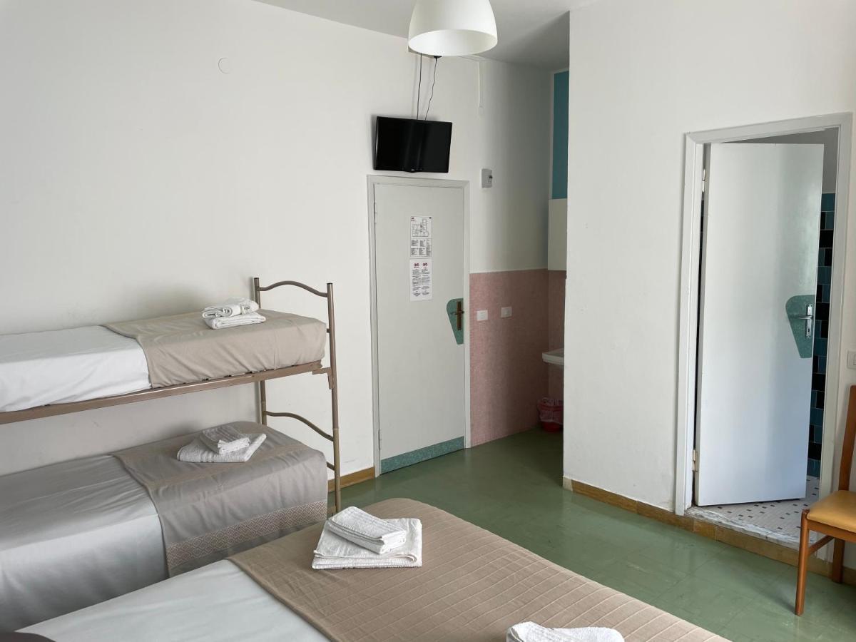 Hotel Aloha Cesena Bagian luar foto